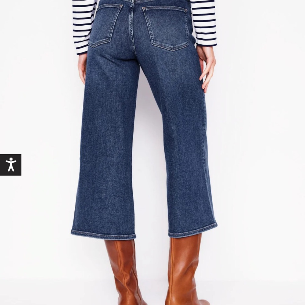 Boden High Rise, Cropped Wide-leg Jeans in Deep Blue - Picture 3 of 11